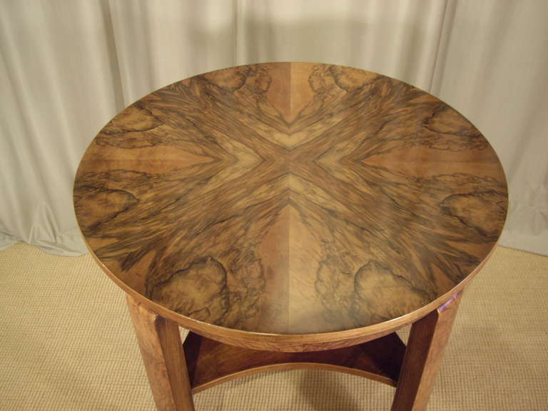 Elegant Walnut Art Deco Round Table 1