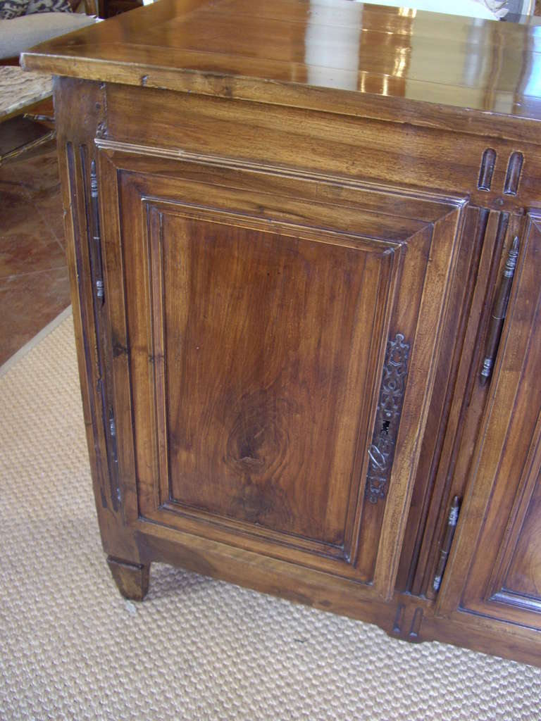 Early 19th Century French Walnut Enfilade 3