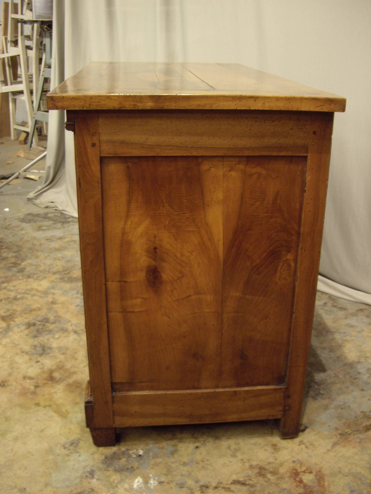 19th Century French Directoire Walnut Commode In Good Condition For Sale In New Orleans, LA