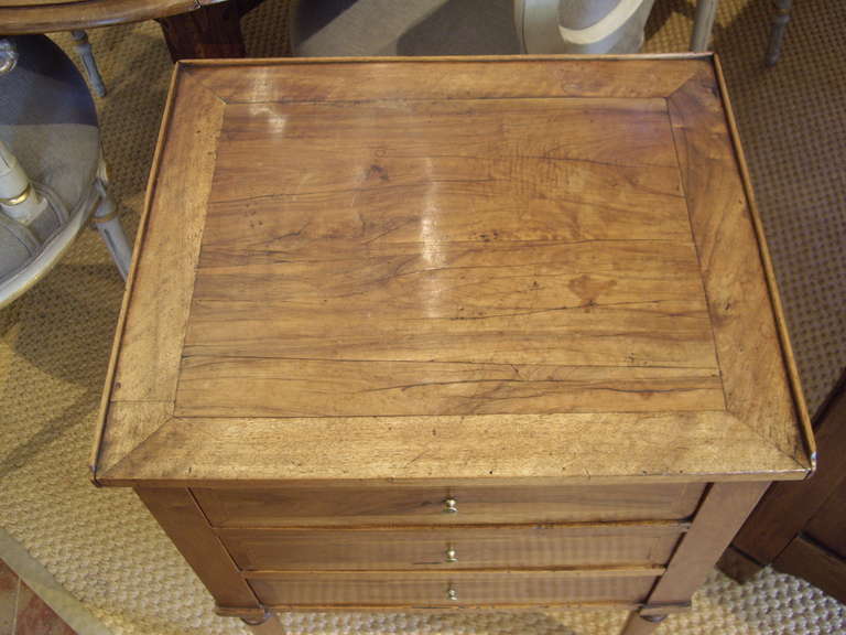 Louis XVI Inlaid Walnut Side Table In Good Condition In New Orleans, LA