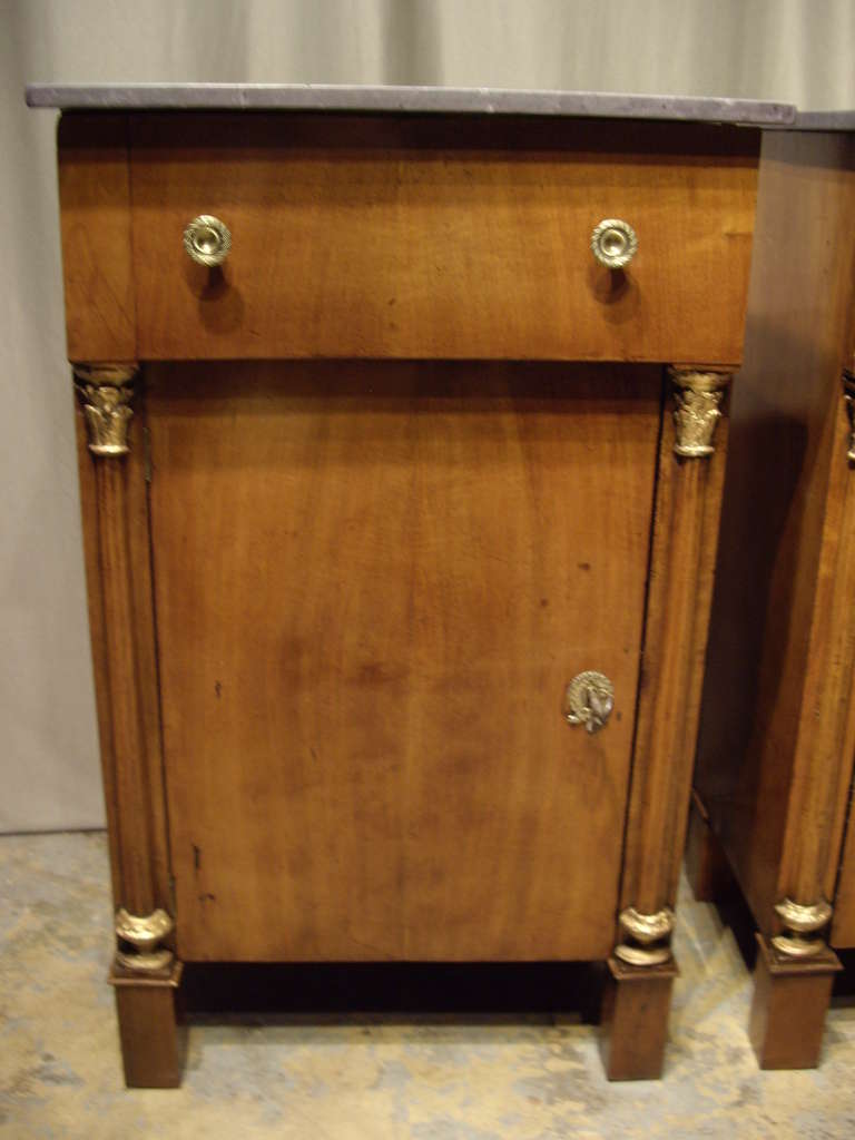 Pair of Second Empire French side cabinets w/ marble tops In Good Condition For Sale In New Orleans, LA