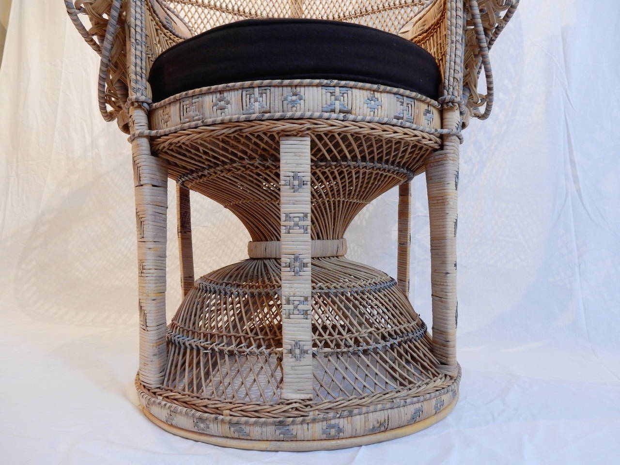 Mid-20th Century Vintage Emmanuelle Peacock Chair