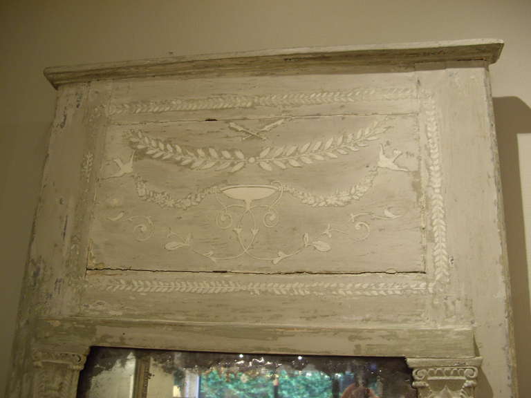Small Painted Directoire' Trumeau In Good Condition In New Orleans, LA
