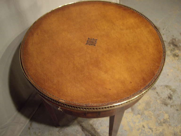 Elegant Louis XVI Style, Inlaid Bouillotte Table In Good Condition In New Orleans, LA