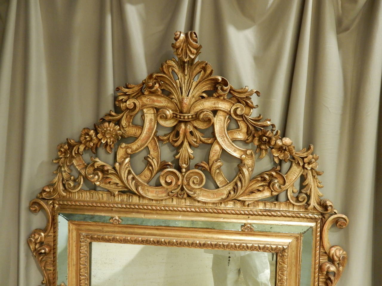 Elegant Italian gilt Rococo mirror.