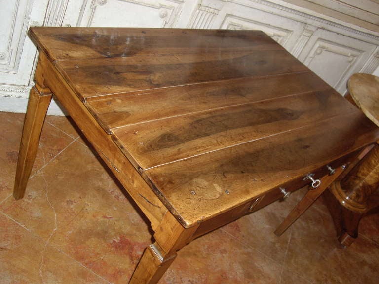 18th Century and Earlier 18/19th c French Prov. walnut table