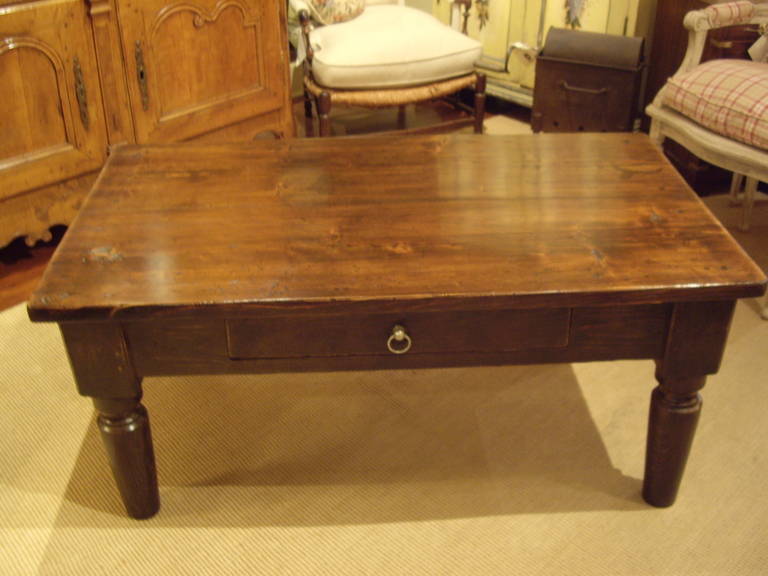 Italian 19th Century Pine Coffee Table For Sale 2