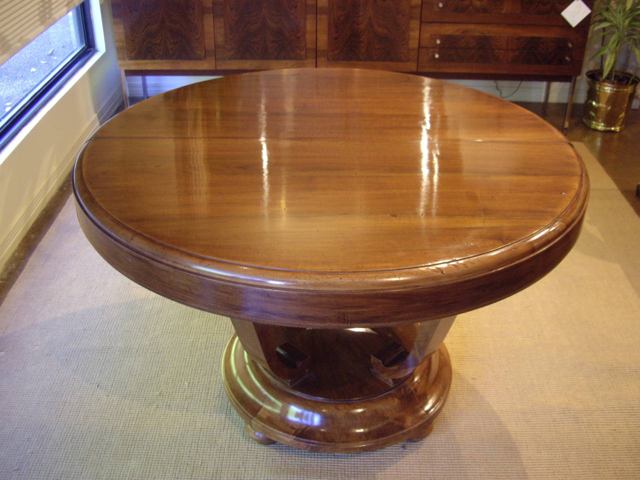 Art Deco Walnut Center, Hall, or Extension Dining Table In Excellent Condition In New Orleans, LA