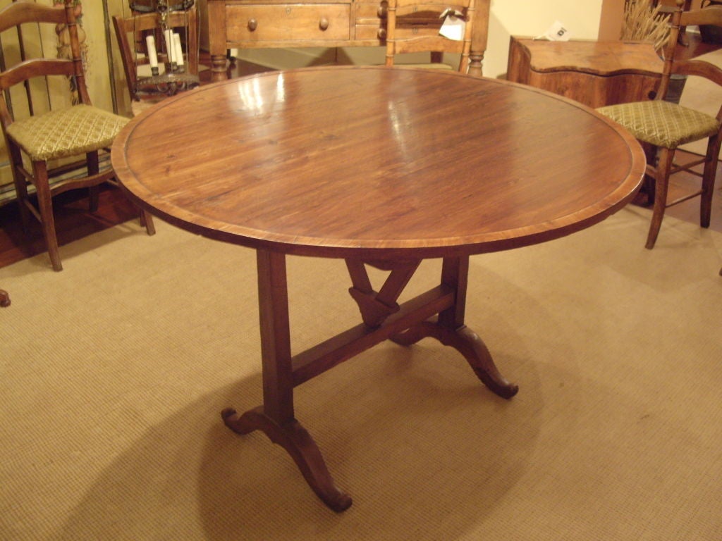 Round French Wine Tasting Table