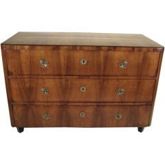 Northern European walnut commode