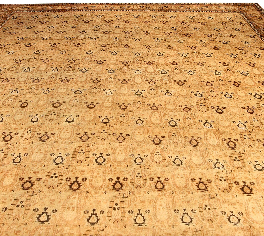 Hand-Woven Large Vintage Indian Agra Handmade Wool Rug For Sale