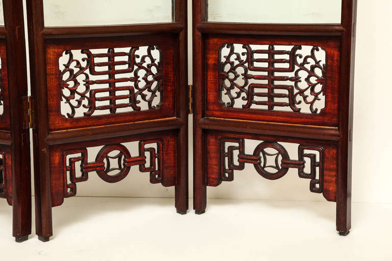 Chinoiserie Rosewood and Etched Glass Four Panel Screen For Sale 4