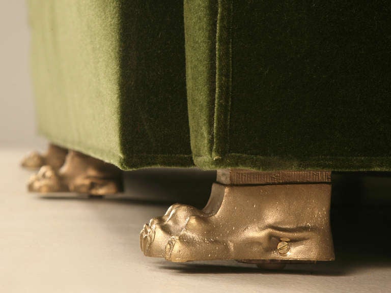 XXIe siècle et contemporain Custom Hand-Made Sofa in Any Dimension with Brass Lion Paw Feet with Horsehair en vente