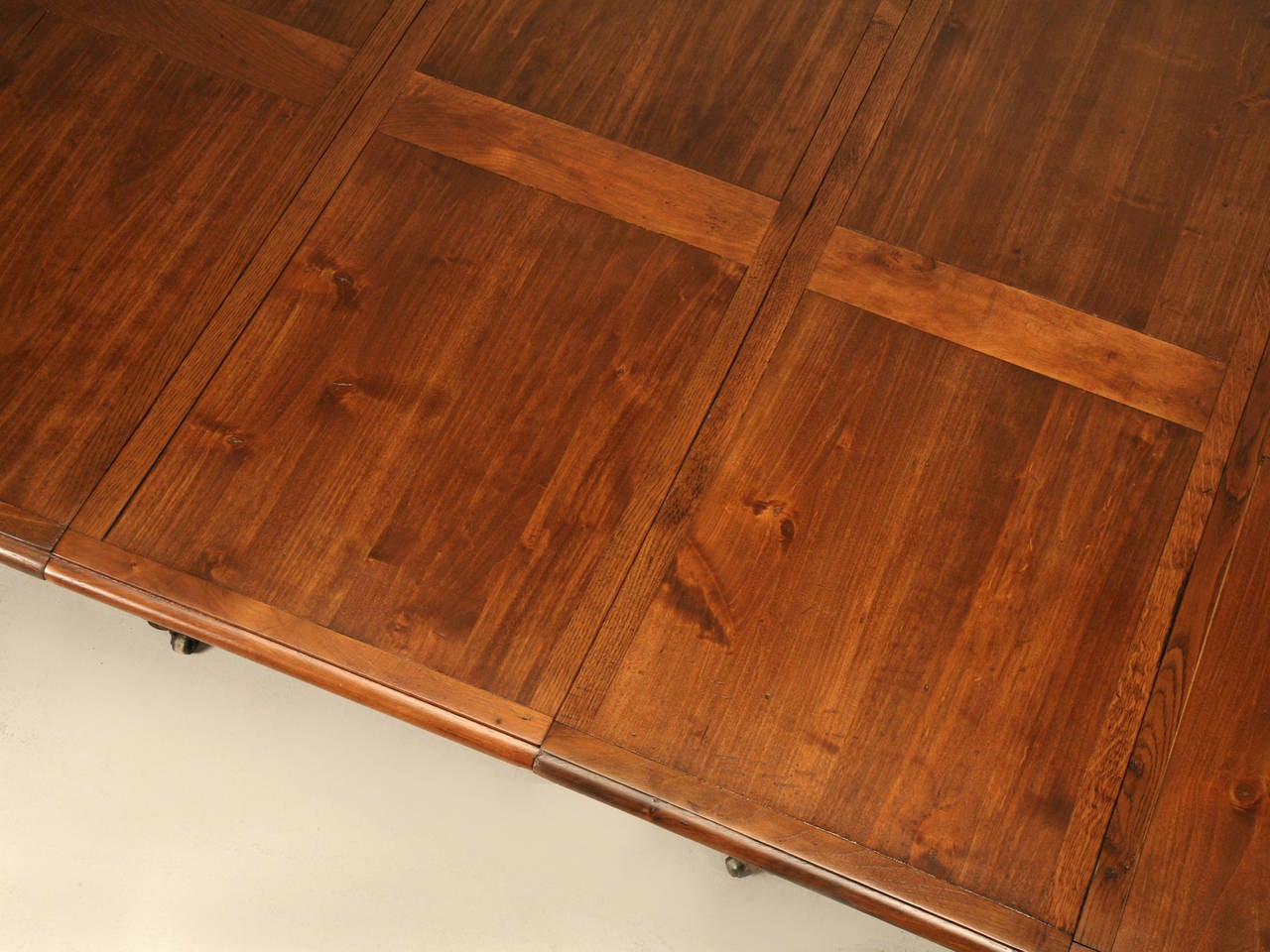 Late 19th Century French Walnut Dining Table with Leaves from Ch. Jeanselme et Cie, circa 1890