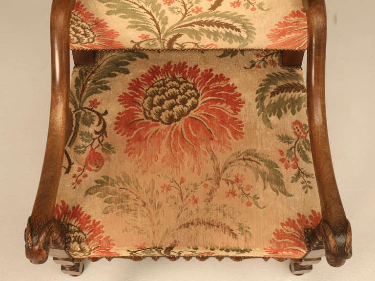 antique throne chair