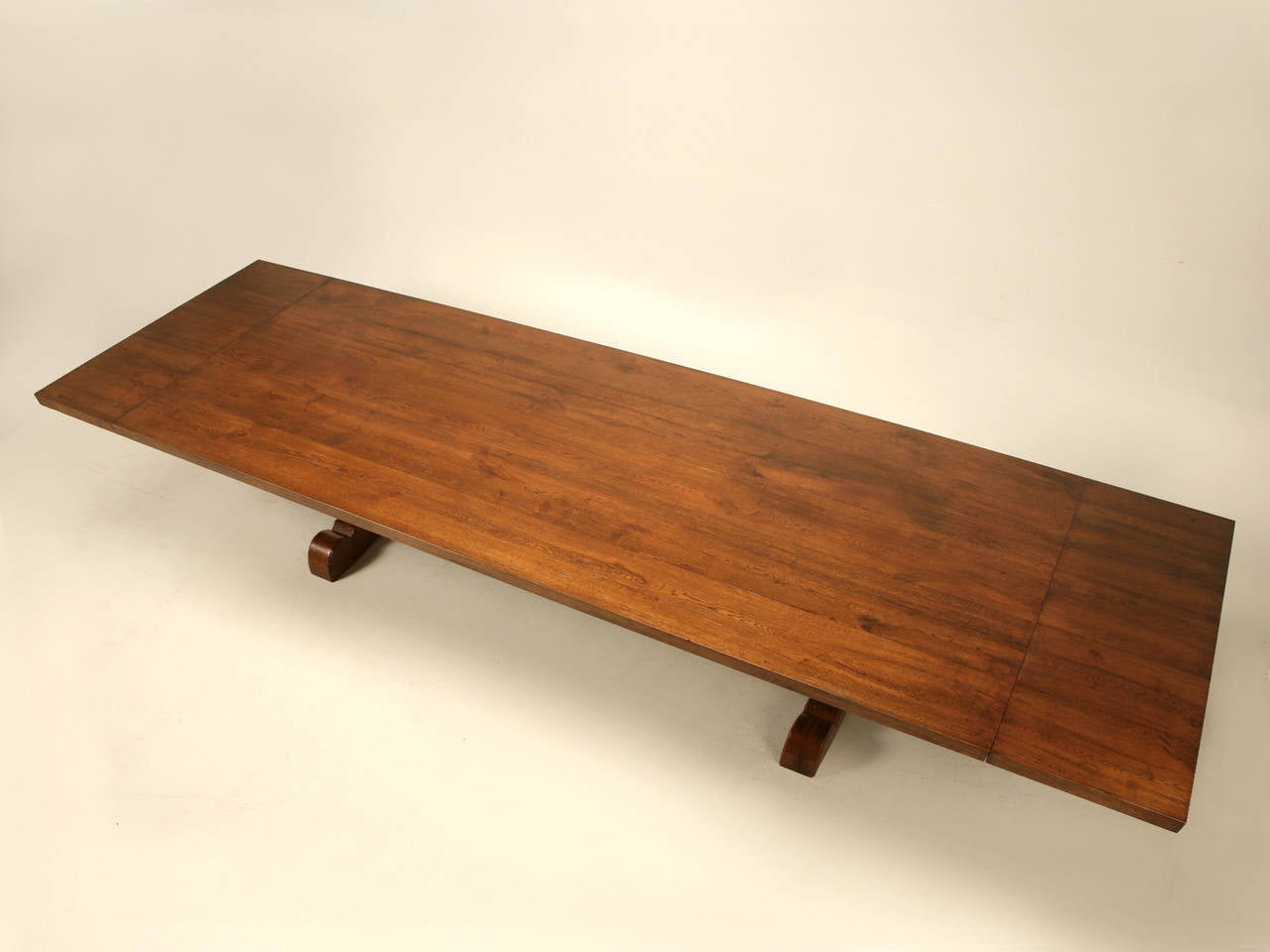Country Table de salle à manger française, Louis XIV Reproduction authentique faite à la main dans n'importe quelle taille en vente