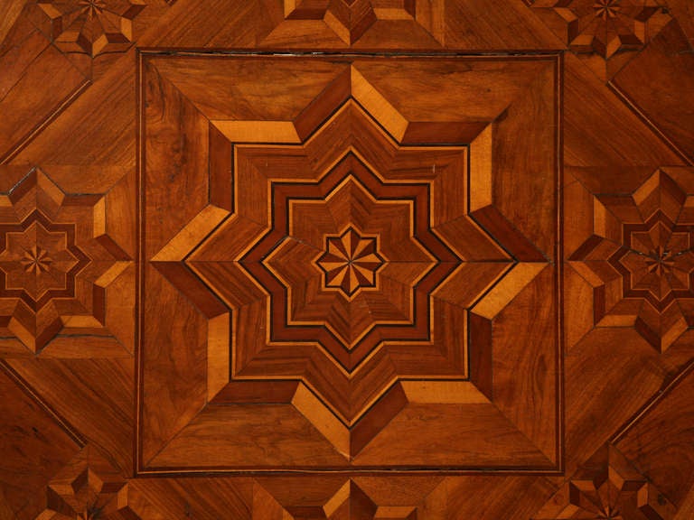 Breathtaking Antique Dutch Marquetry Tilt-Top Tea/Games/Breakfast Table In Good Condition In Chicago, IL