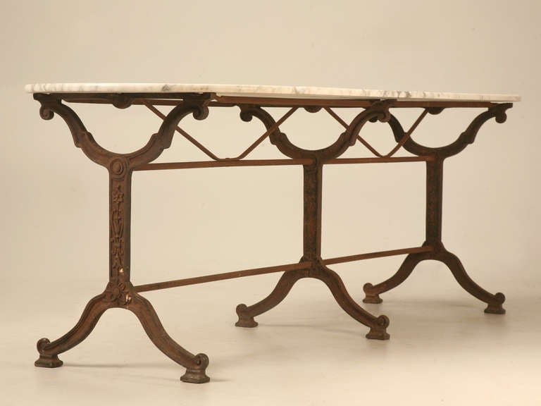 Original Antique French Six Leg Marble Double Length Bistro/Cafe Table In Good Condition In Chicago, IL