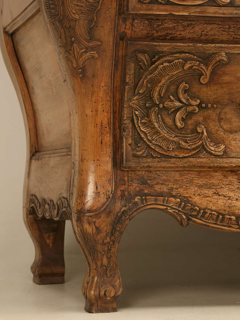 French Walnut Cupboard or Cabinet, circa 1800 3