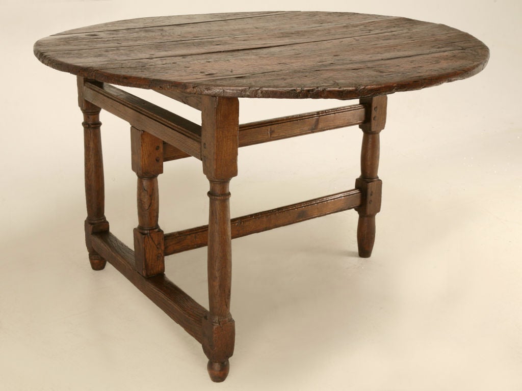 Tavolo da vino rustico con gambe a cancello in Oak Oak del 1680 ca.