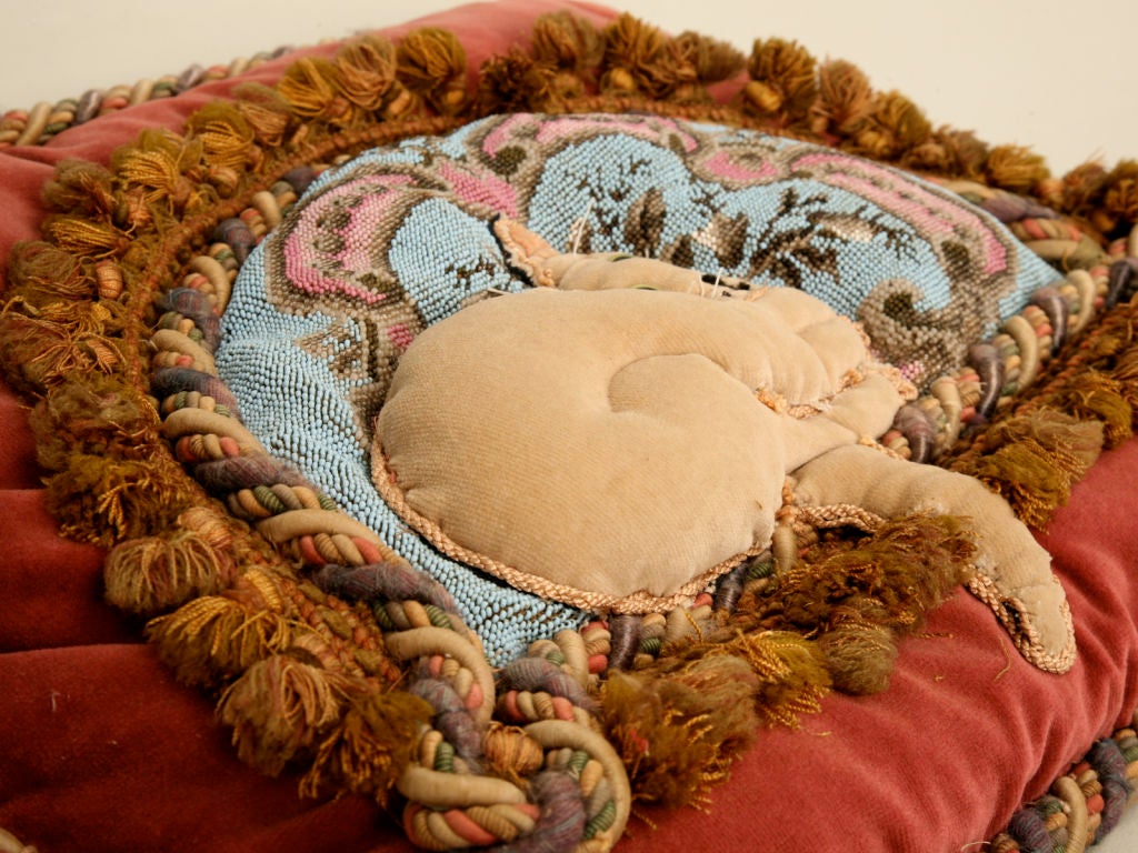 Circa 1880 Antique English Folk Art Hand-Beaded Kitty-Cat Pillow 4