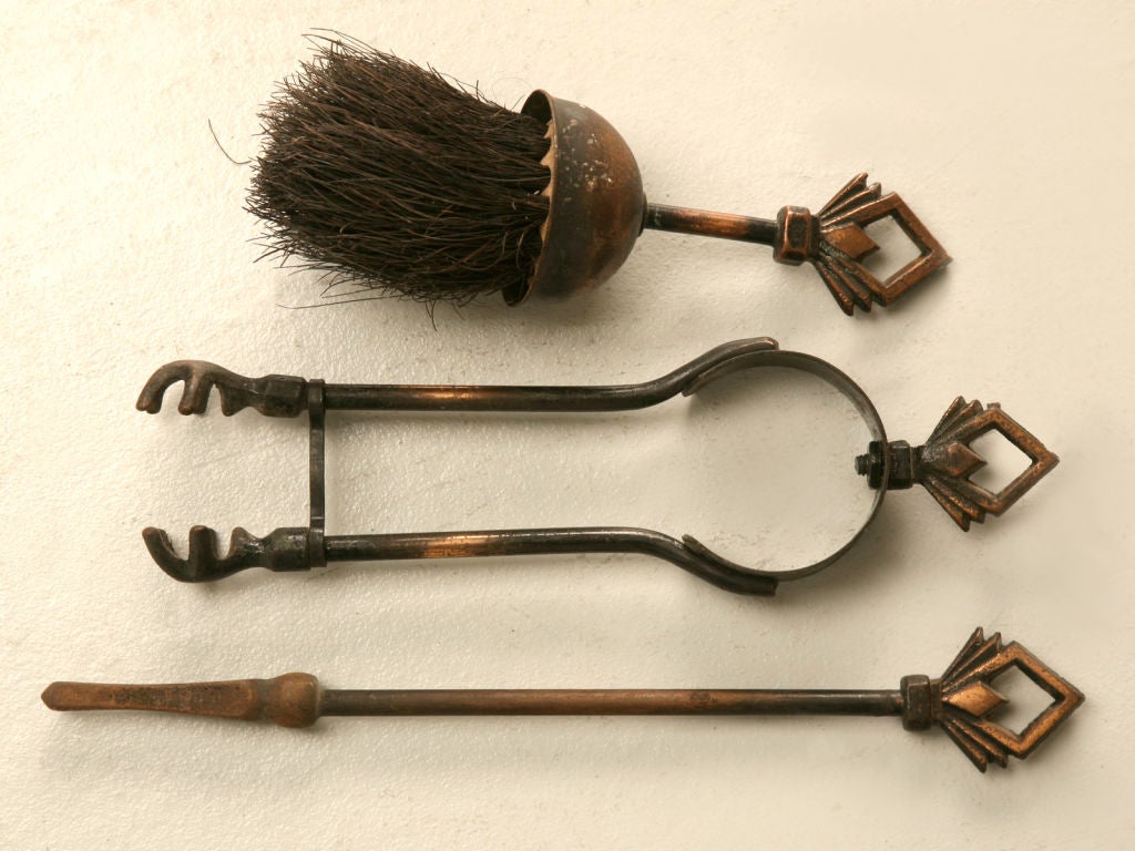 Vintage English Iron Lustre-Ware Kitty-Cat Fire Tools Set 6