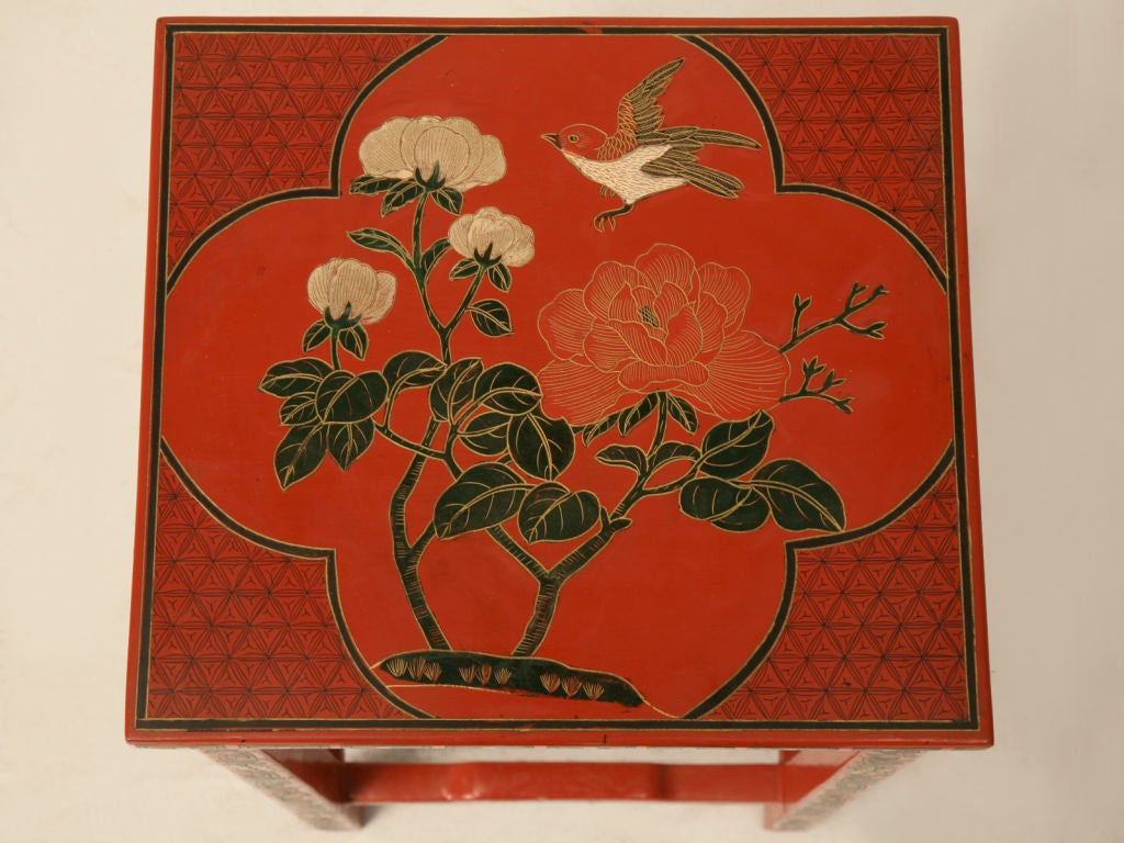 Set of Three Red Lacquer Chinoiserie Nesting Tables 6
