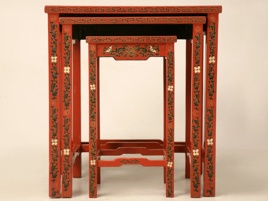 Chinese Set of Three Red Lacquer Chinoiserie Nesting Tables