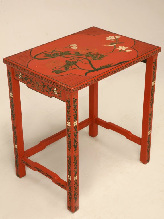 Set of Three Red Lacquer Chinoiserie Nesting Tables 1