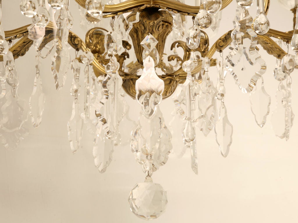 Spectacular Large French Baroque 8 light Cut Crystal Chandeler 6