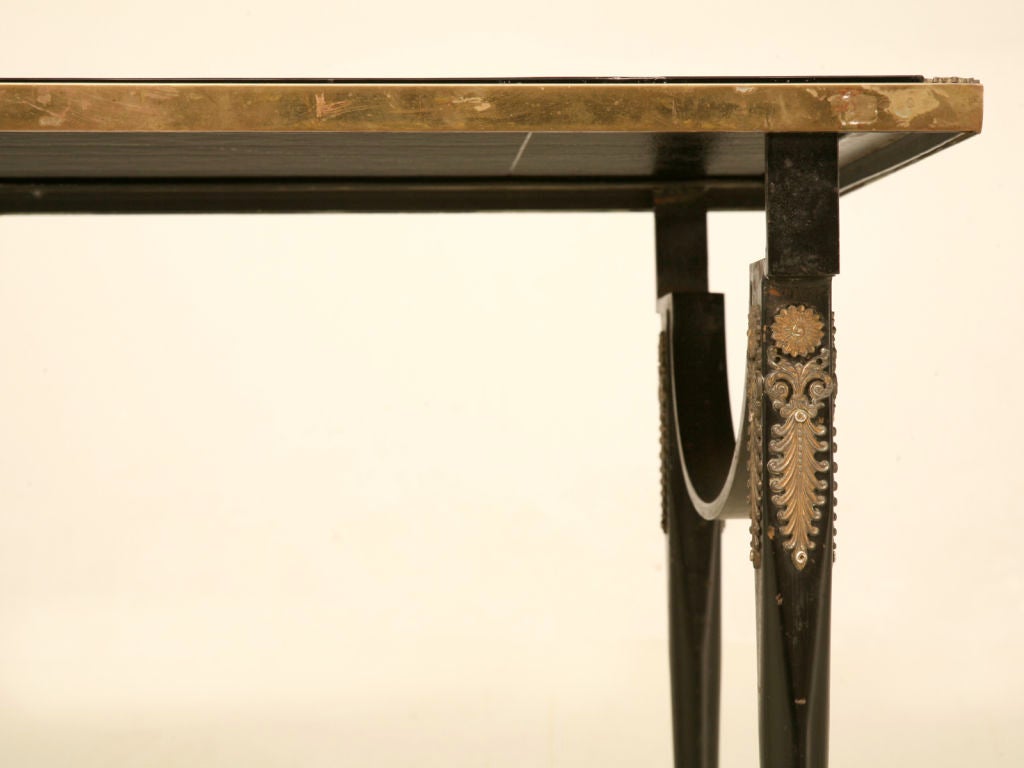 Spectacular French 1940s Cocktail Table with Black Glass Top (Mitte des 20. Jahrhunderts)