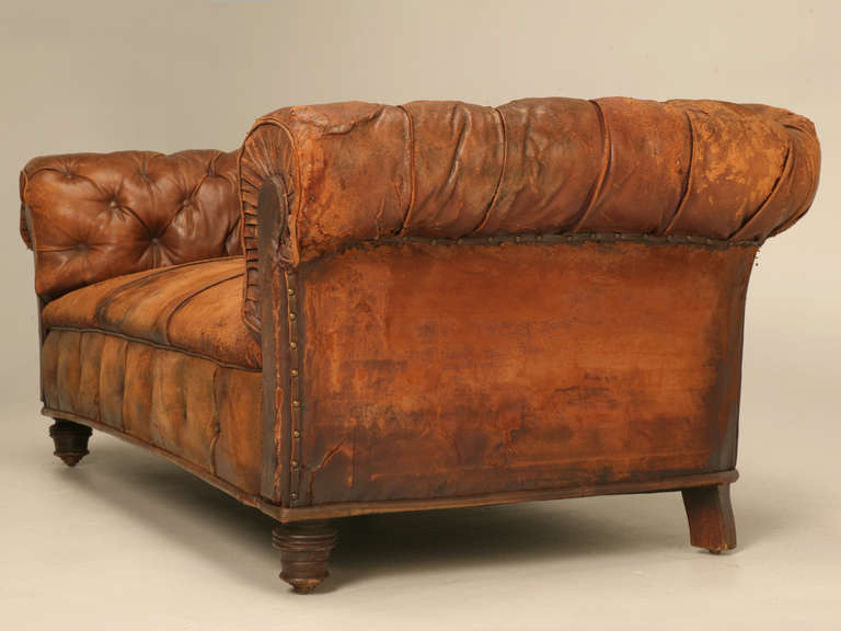 English Chesterfield Tufted Sofa, circa 1900 2