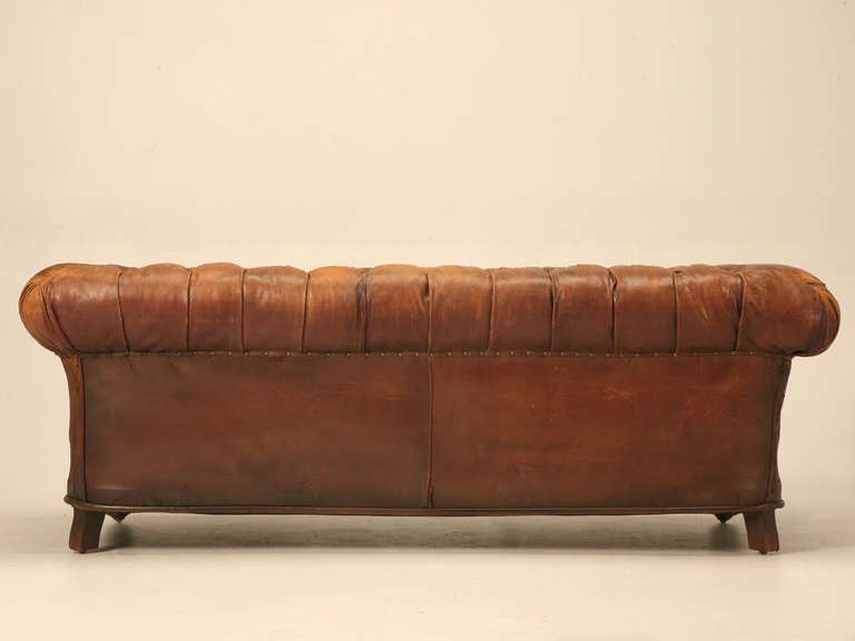 English Chesterfield Tufted Sofa, circa 1900 3