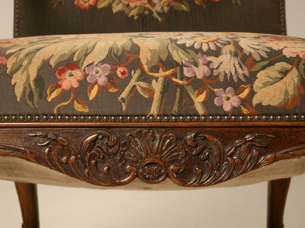Magnificent Pair of Antique French Rococo Throne Chairs 1