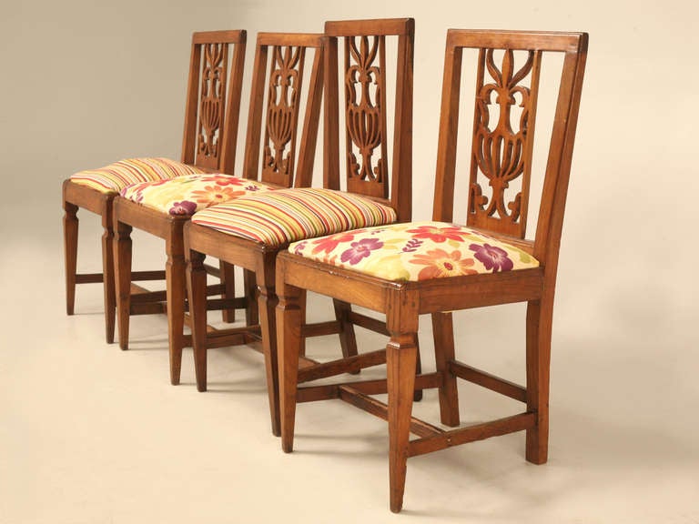 Set of 4 19th C. American Fruitwood William & Mary Style Side Chairs 2