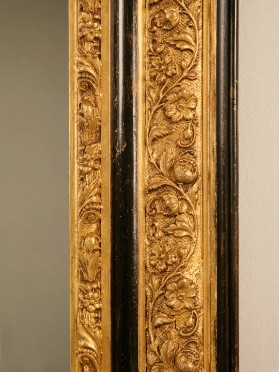 Distinctive Antique French Louis XVI Gilt Mirror w/Ebony Accents 4