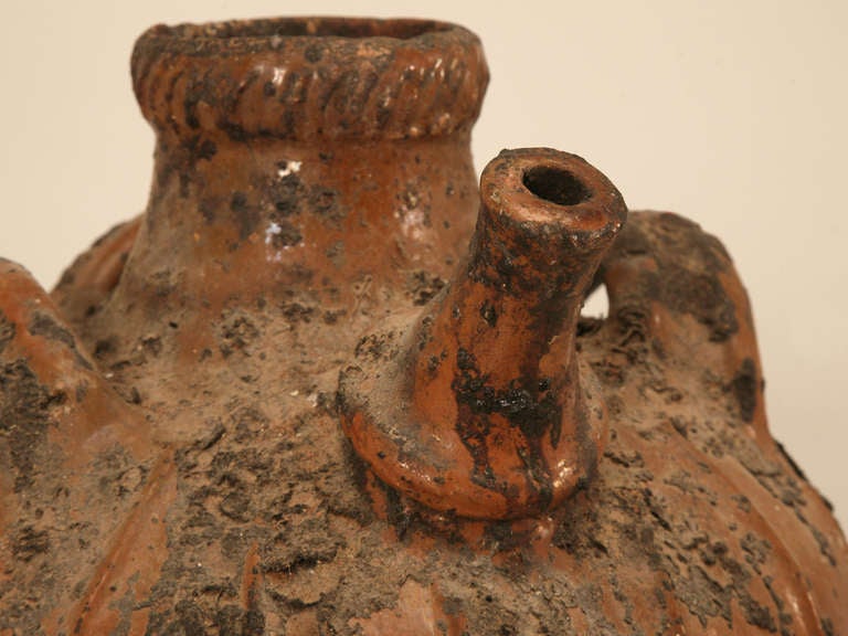 Rustic Early 1800's Handmade Antique French Walnut Oil Jug In Good Condition In Chicago, IL