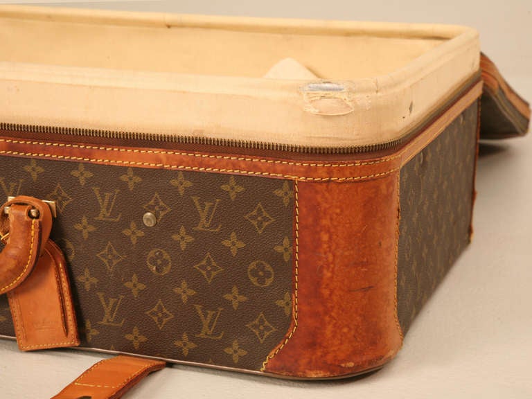 Authentic Vintage French Louis Vuitton Suitcase/End or Coffee Table 3