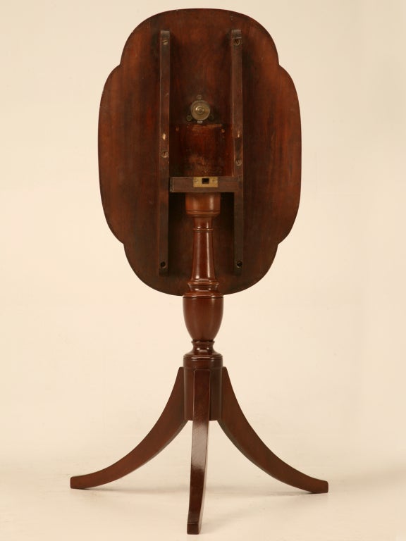 20th Century Beautiful Petite Antique English Mahogany Tilt-Top Table