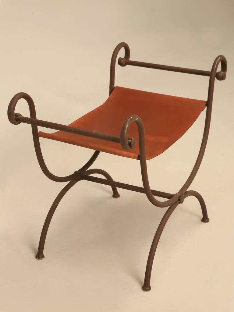 Banc de coiffeuse en fer forgé à la main