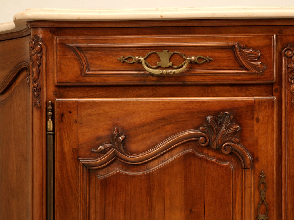 Hand-Crafted Vintage Italian Figured Walnut Serpentine Buffet with Thick Stone Top