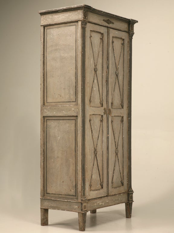 With tons of unparalleled character and charm, this cabinet offers loads of style and remarkable storage opportunities. Use this fine cabinet most anywhere, well enough suited for any formal or informal room of your home. It's presence is