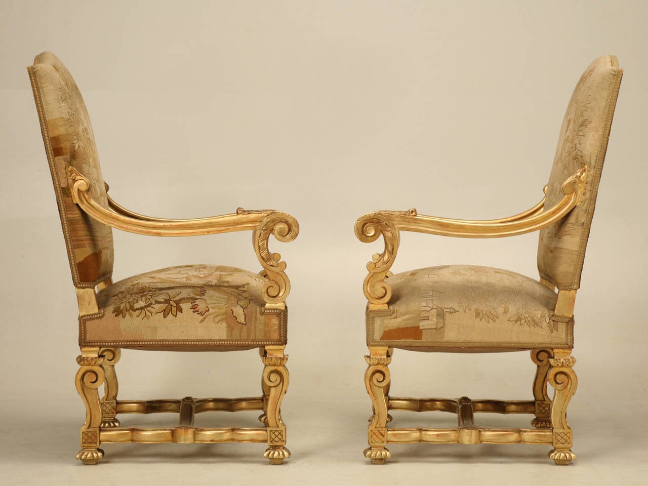 Early 20th Century Antique French Gilded Throne Chairs, circa 1900