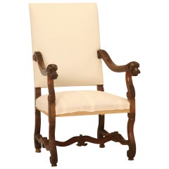French, Walnut Os de Mouton Throne Chair with Dog Armrests, circa 1880