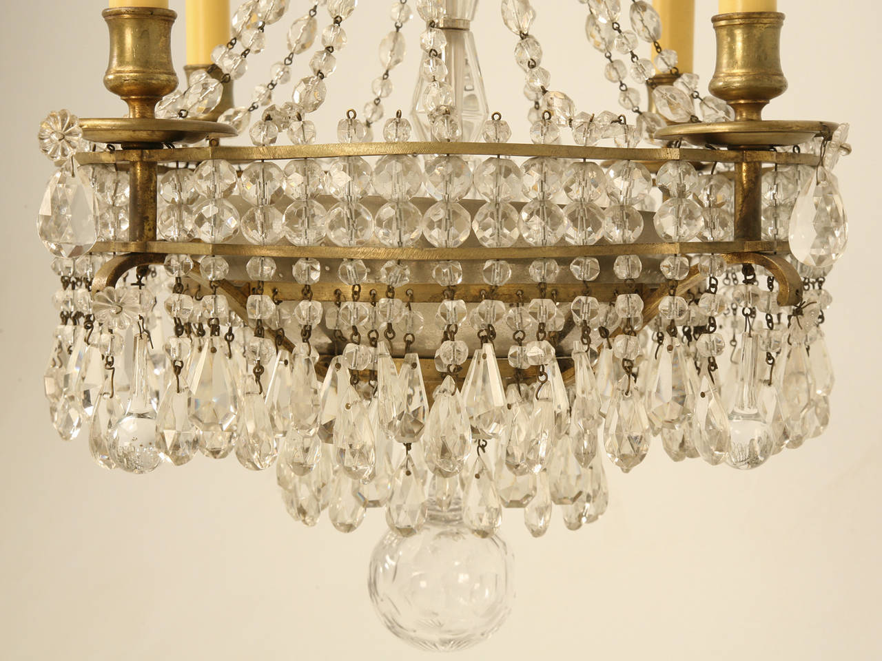 Antique French Bronze Petite Chandelier of Suburb Quality  In Good Condition For Sale In Chicago, IL