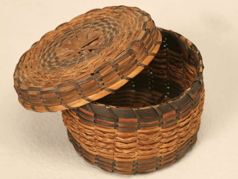 Collection of 6 Vintage Handmade Folk Art Baskets and Boxes for Gifts or Accents 2