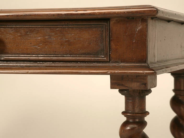 French Walnut Barley Twist Writing Desk, circa 1880 1