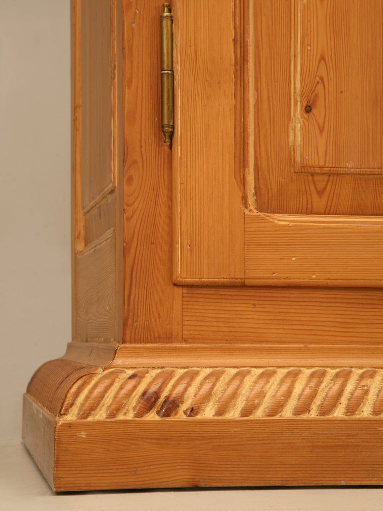 Rustic Vintage Solid Pine Armoire or Cupboard w/Raised Panels & Rope Edge 2