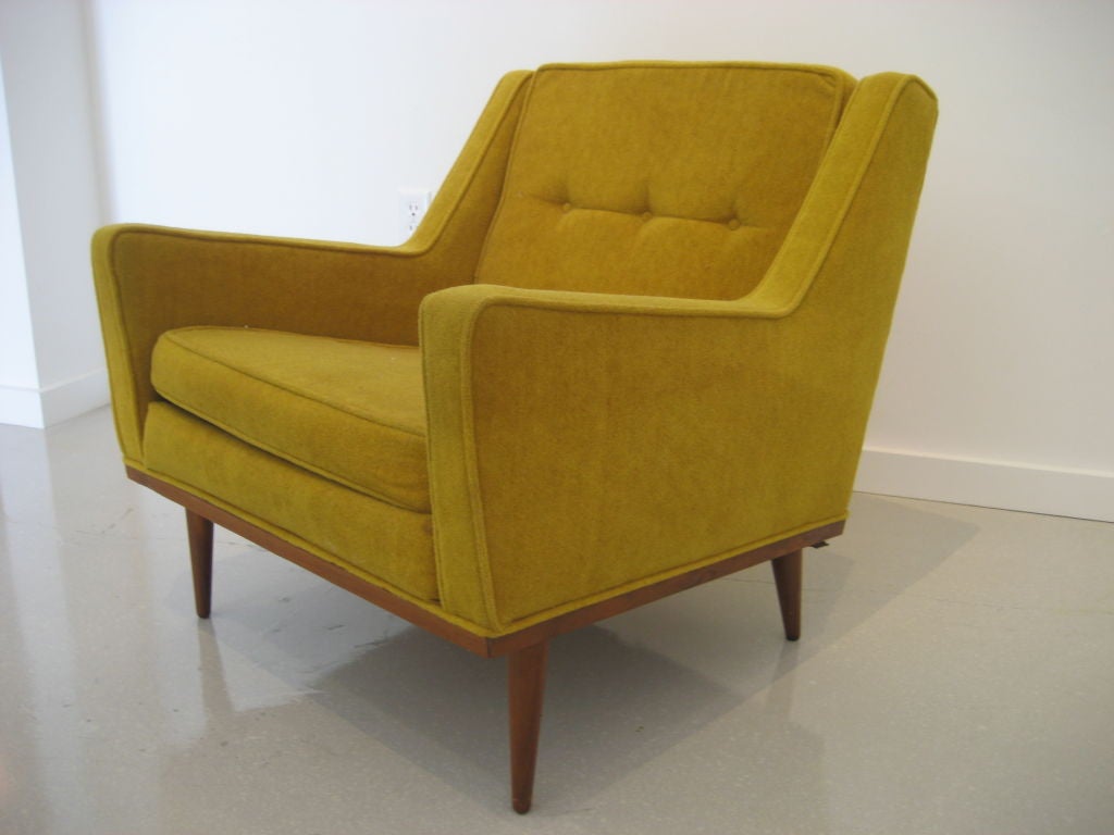 Mid-20th Century Pair Of Milo Baughman His And Hers Chairs