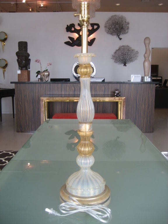 Single Vintage Barovier and Toso Murano Glass Lamp For Sale 3